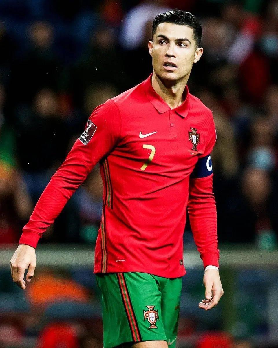 他在场上的 他在场上的